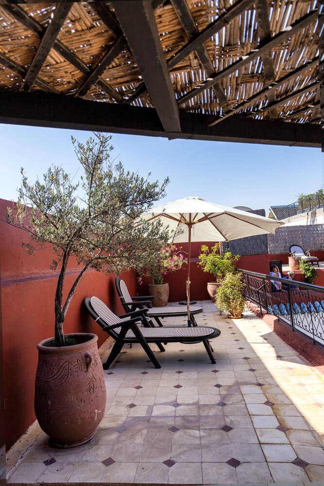Riad Sasha 22/38