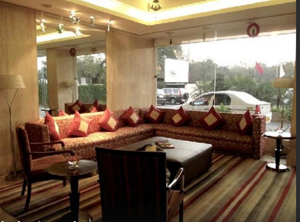 Royal Orchid Central Jaipur 24/58