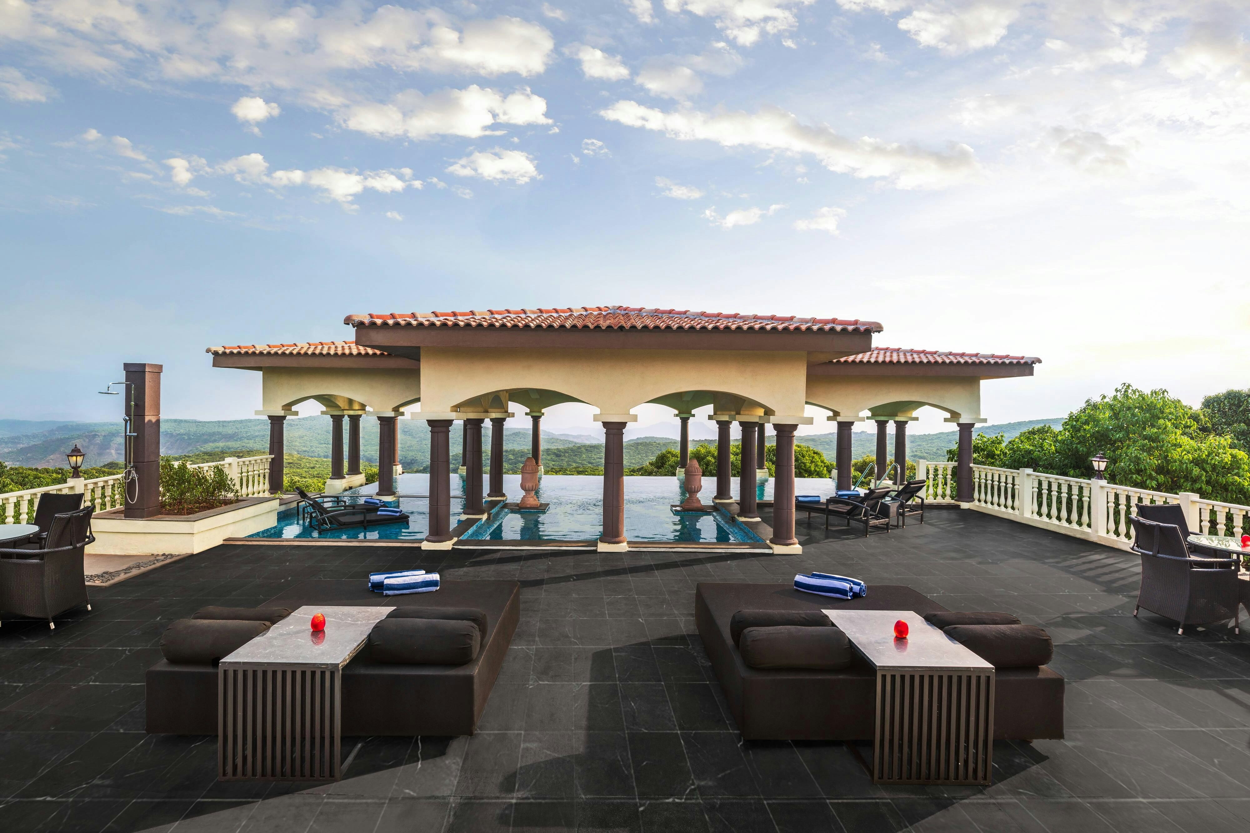 Le Meridien Mahabaleshwar Resort Spa 16/24