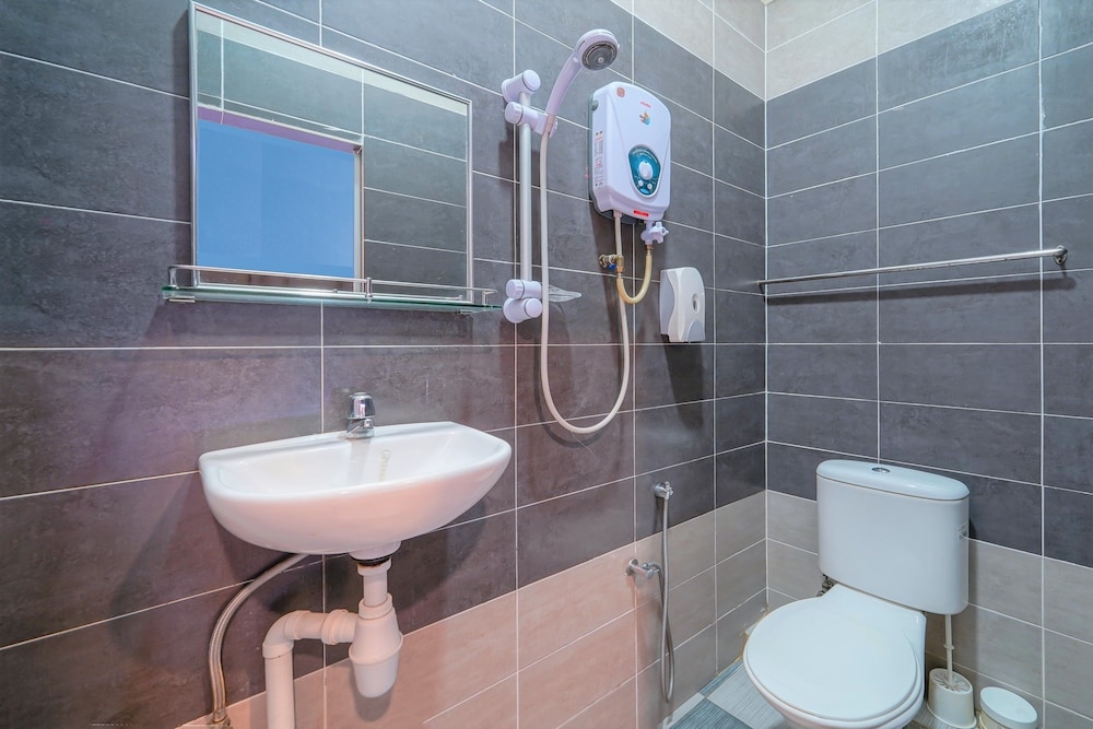 Oyo 89807 My Budget Home 18/18
