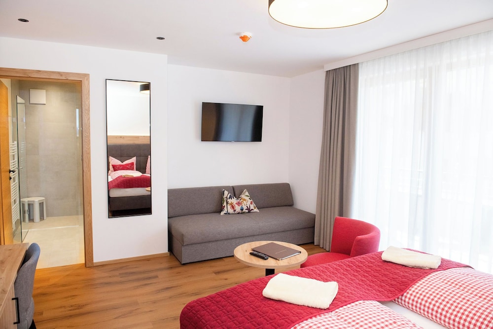 Hotel Schneeberger 52/75