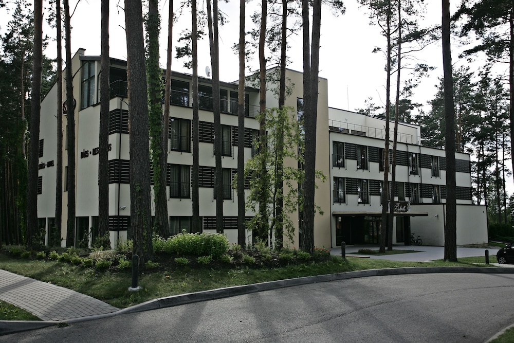 Baltvilla 37/50
