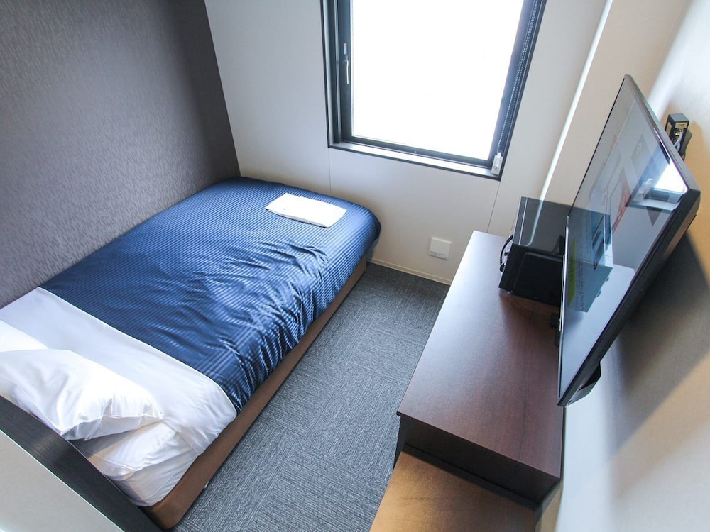 Hotel Livemax Okayama West 13/24