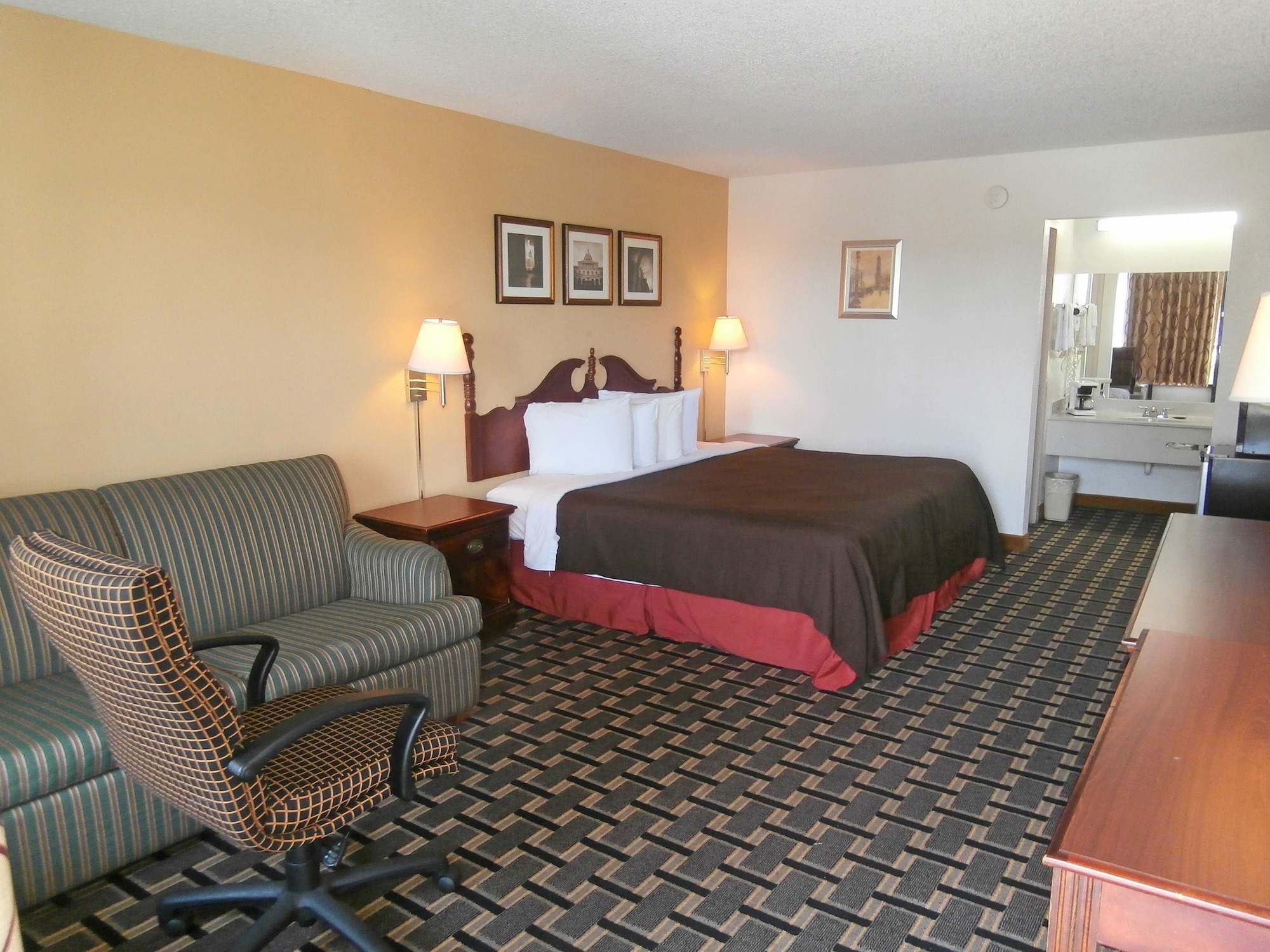 Room, King Bed