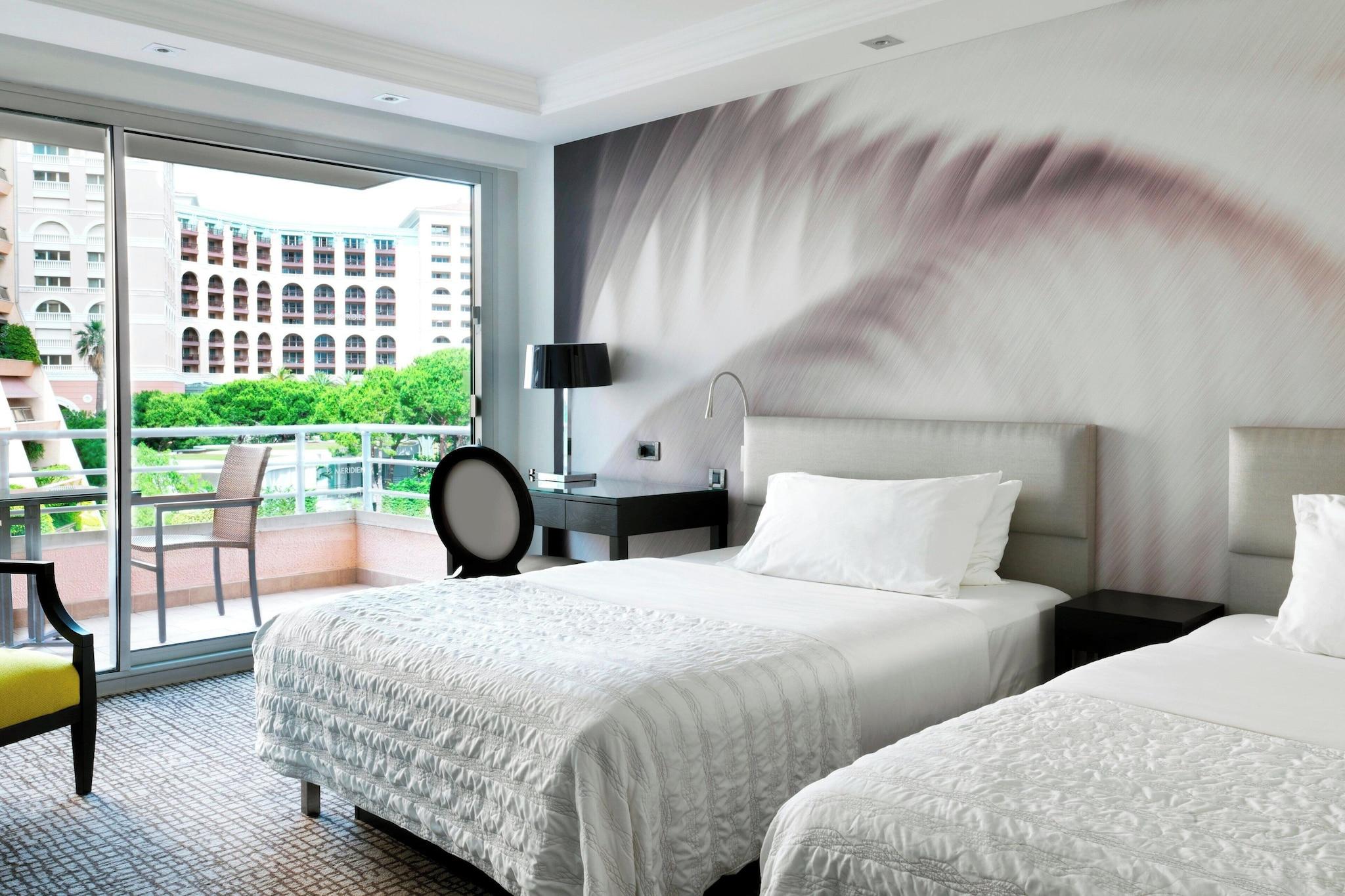 Deluxe, Quadruple, 2 Double Beds