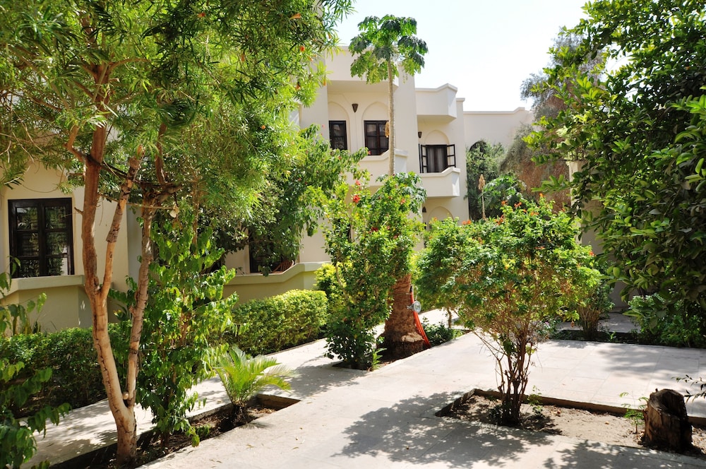 El Nakhil Hotel 42/50