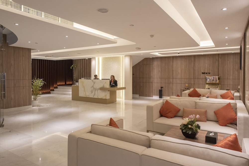 Corp Executive Hotel Doha Suites 5/50