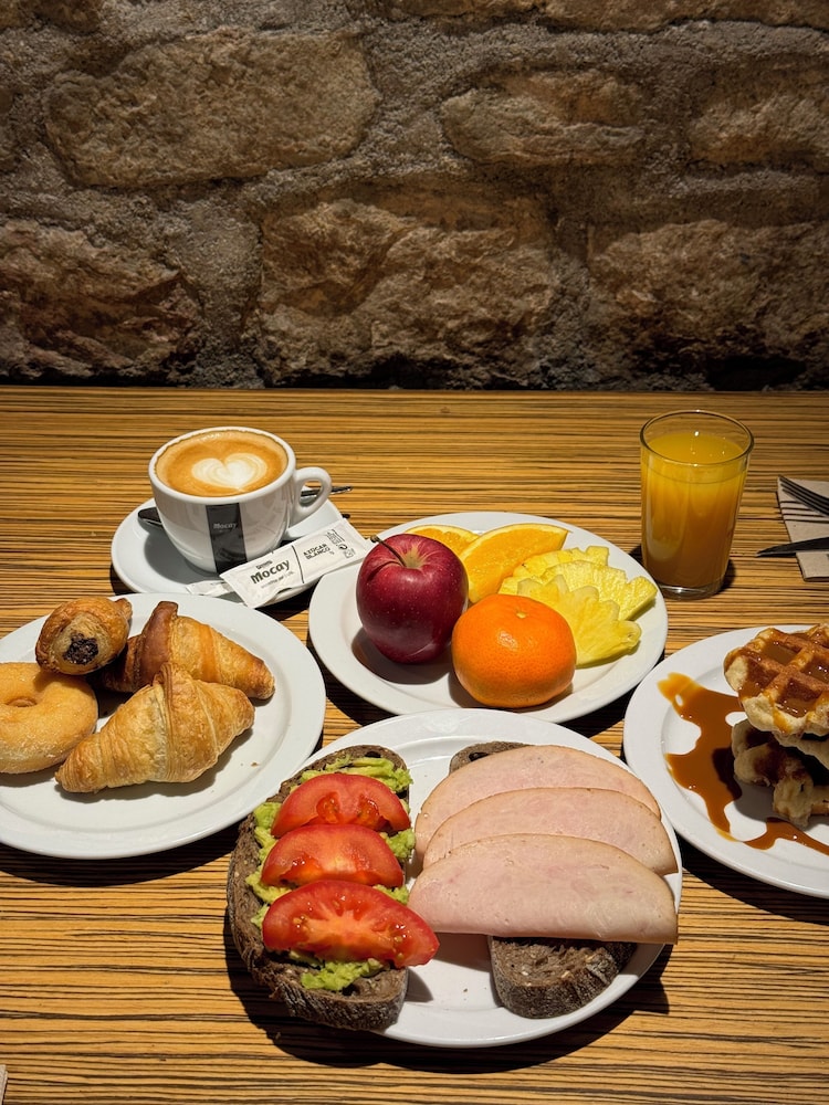 Hostal Fernando 44/55