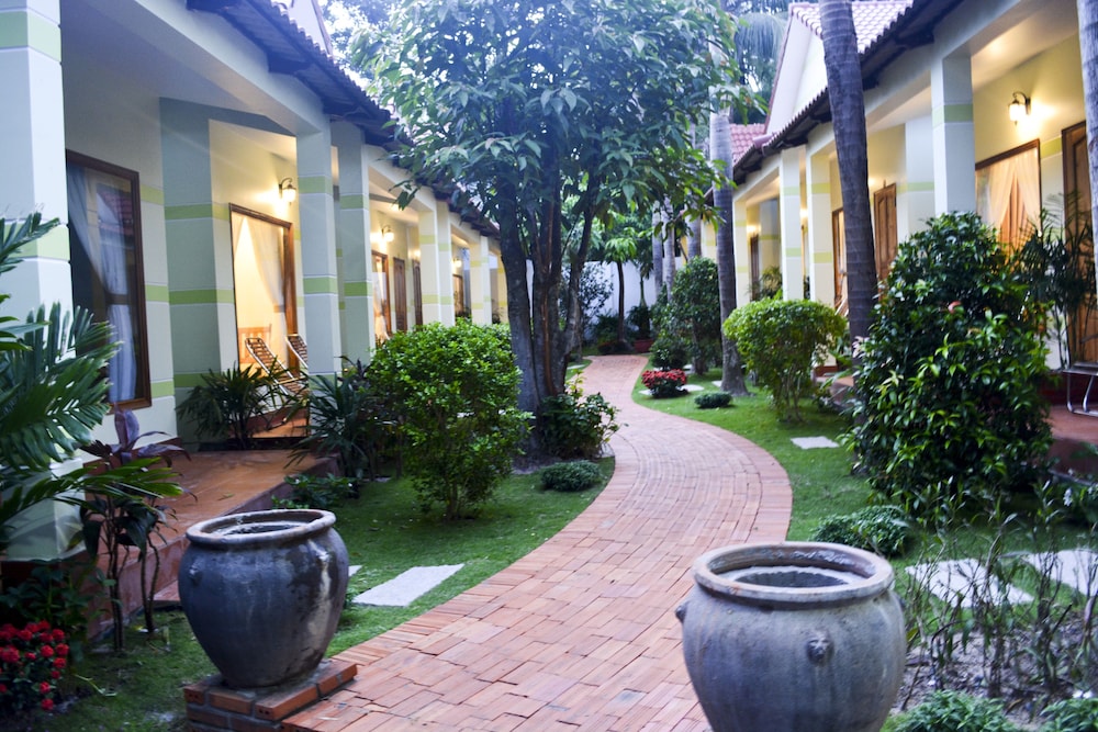 Ngoc Viet Bungalow 8/42