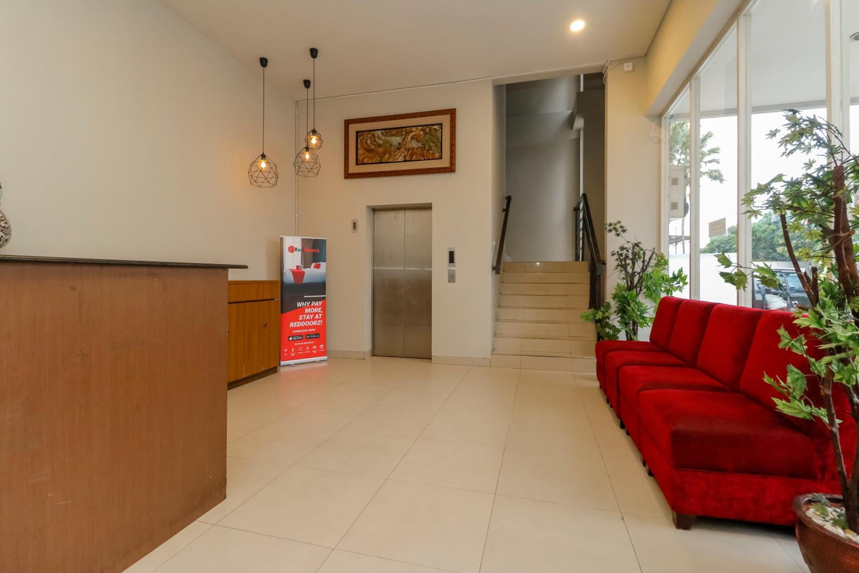 Reddoorz Plus Kapuk Business Park 28/33