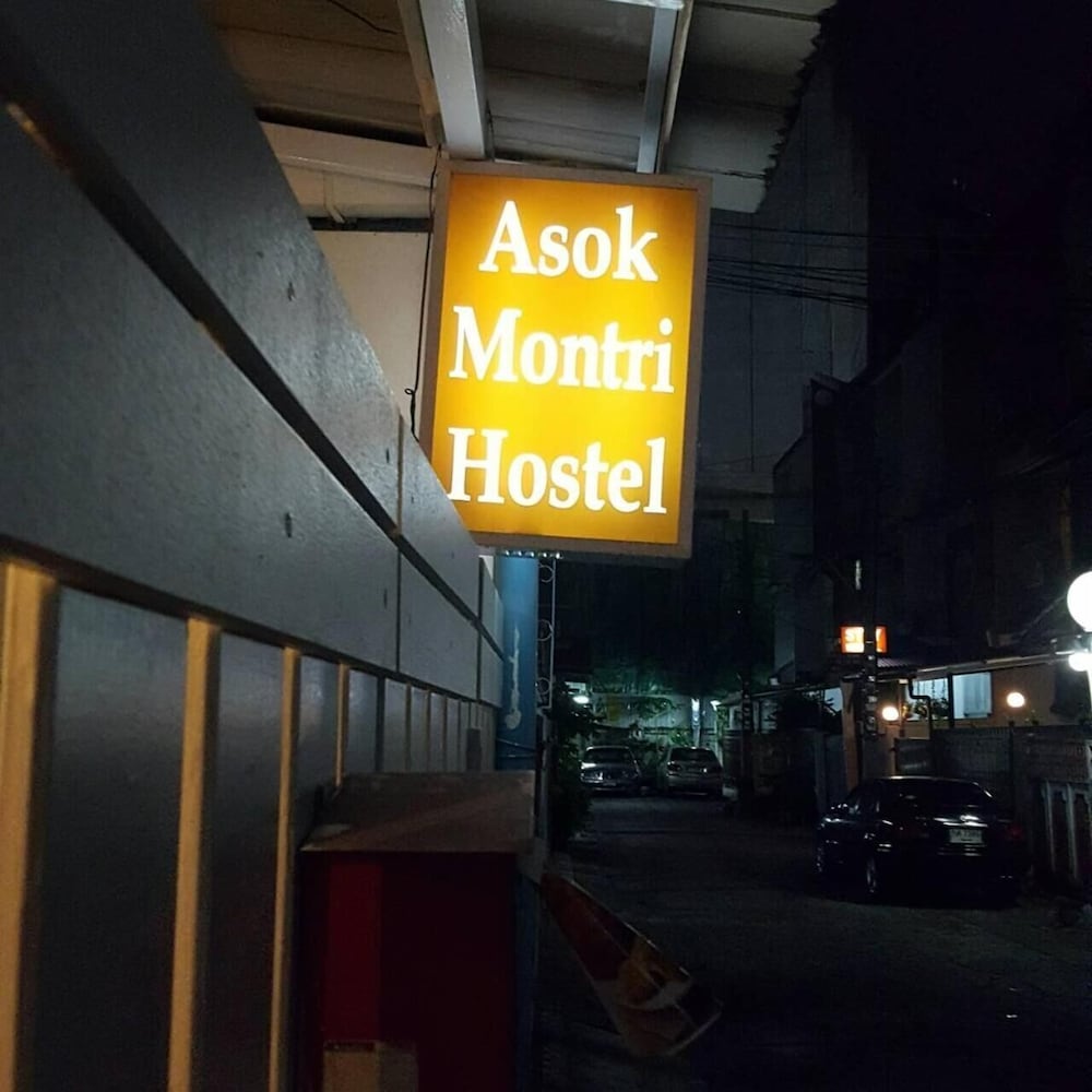 ASOKE MONTRI HOSTEL 4/50