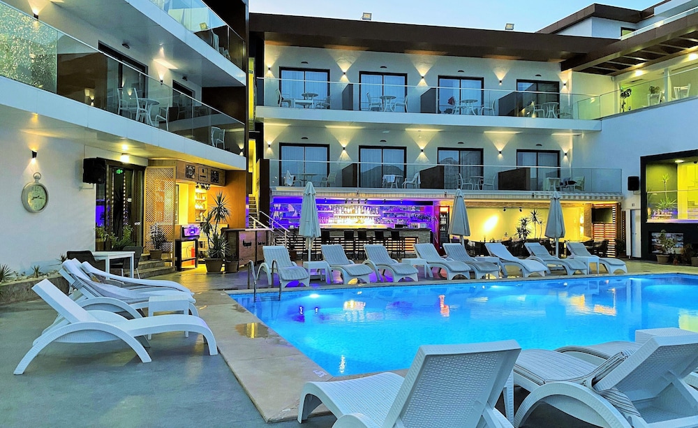 Rhapsody Hotel Kalkan - Adults Only +12 6/88