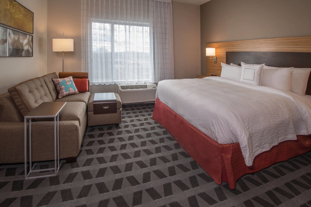 Towneplace Suites Altoona 11/60