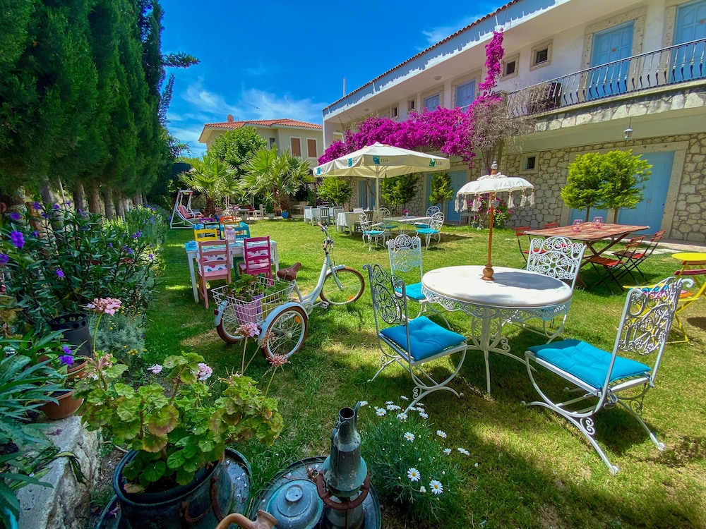 Alasonya Otel Alacati by Lamira 22/31