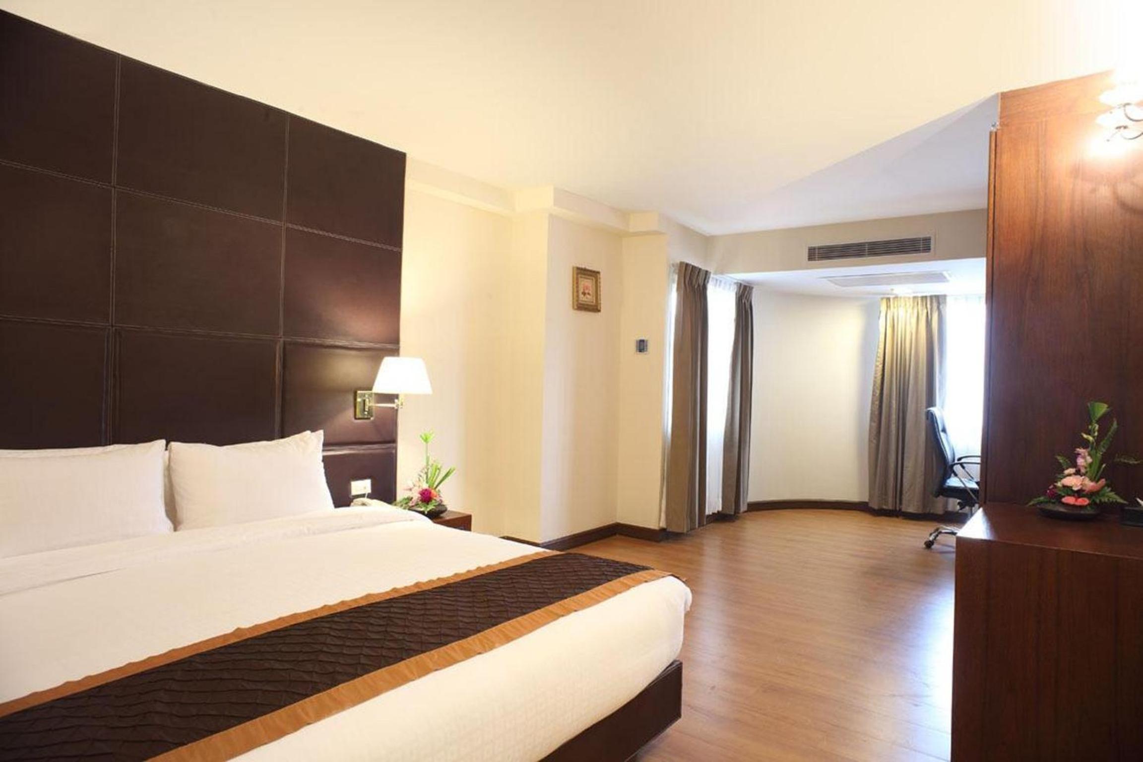 2 Bedroom Suite
