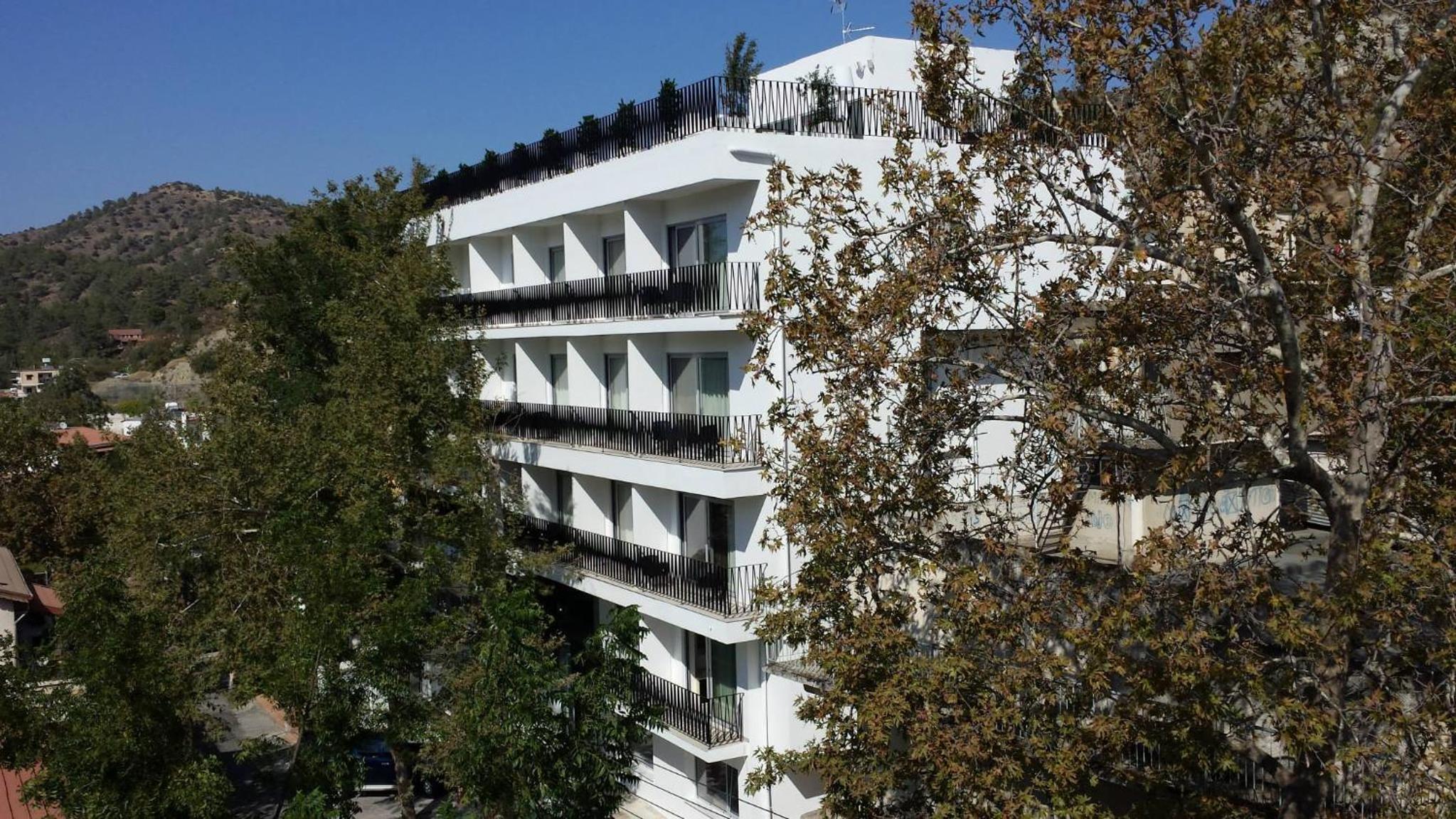 Crystal Hotel 1/45