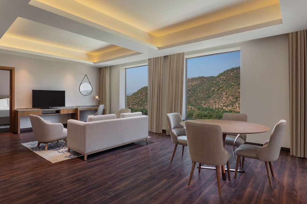 Doubletree By Hilton Jaipur Amer 53/80