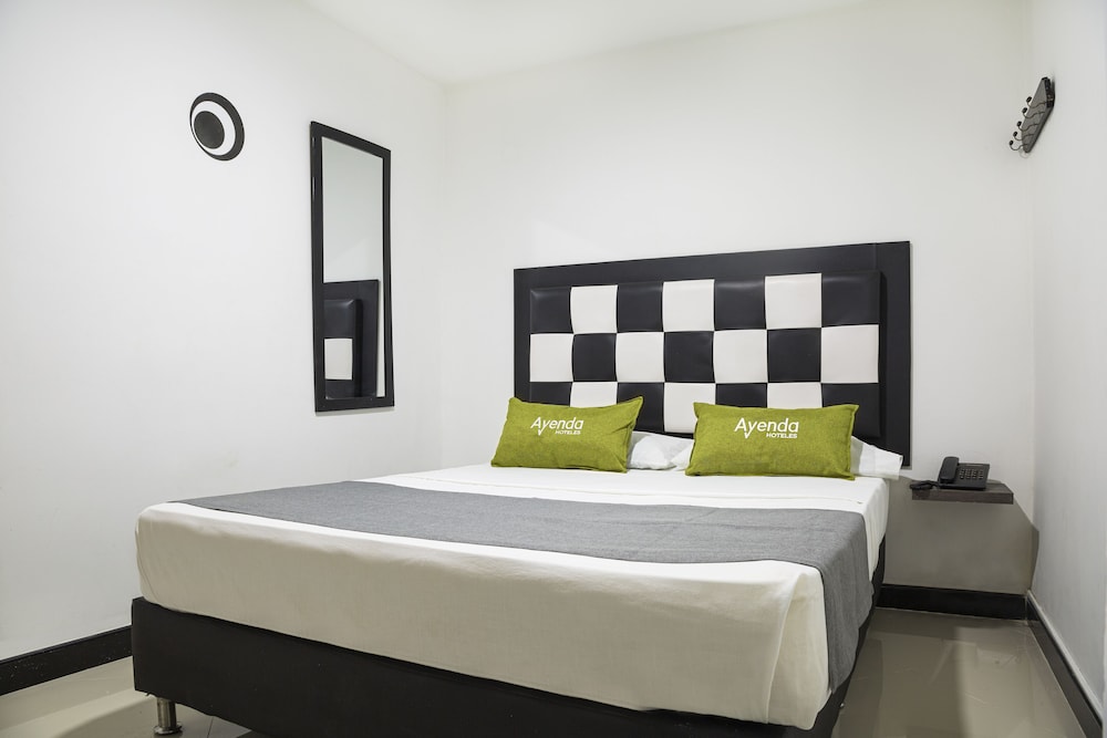 Hotel Laureles de Aburra Medellin 12/49
