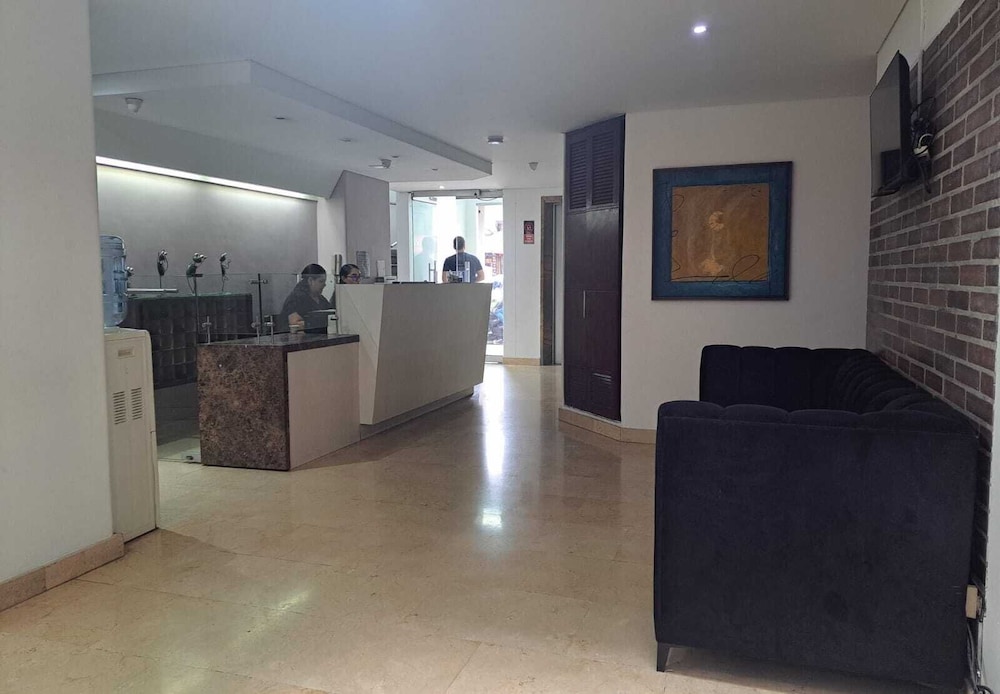 Hotel Romanza 8/45
