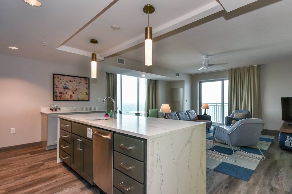Residence Inn Myrtle Beach Oceanfront 8/44