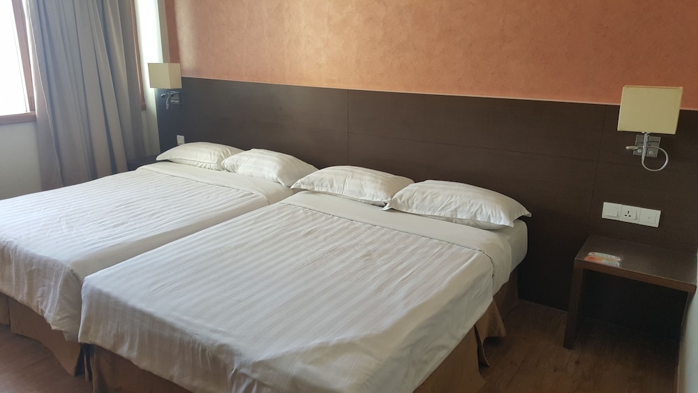 HOTEL MALAYSIA 22/45