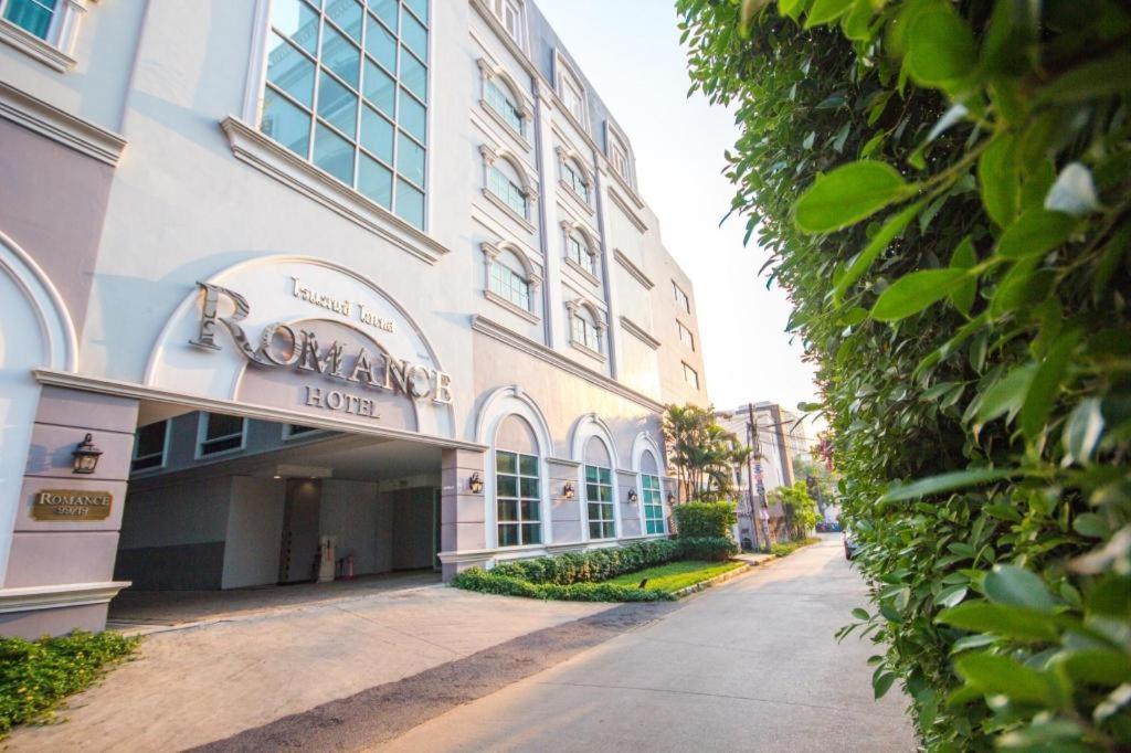 Romance Hotel Srinakarin 77/80