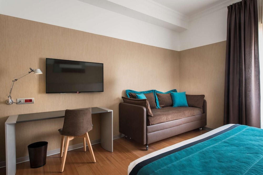 Best Western Plus City Hotel 38/48