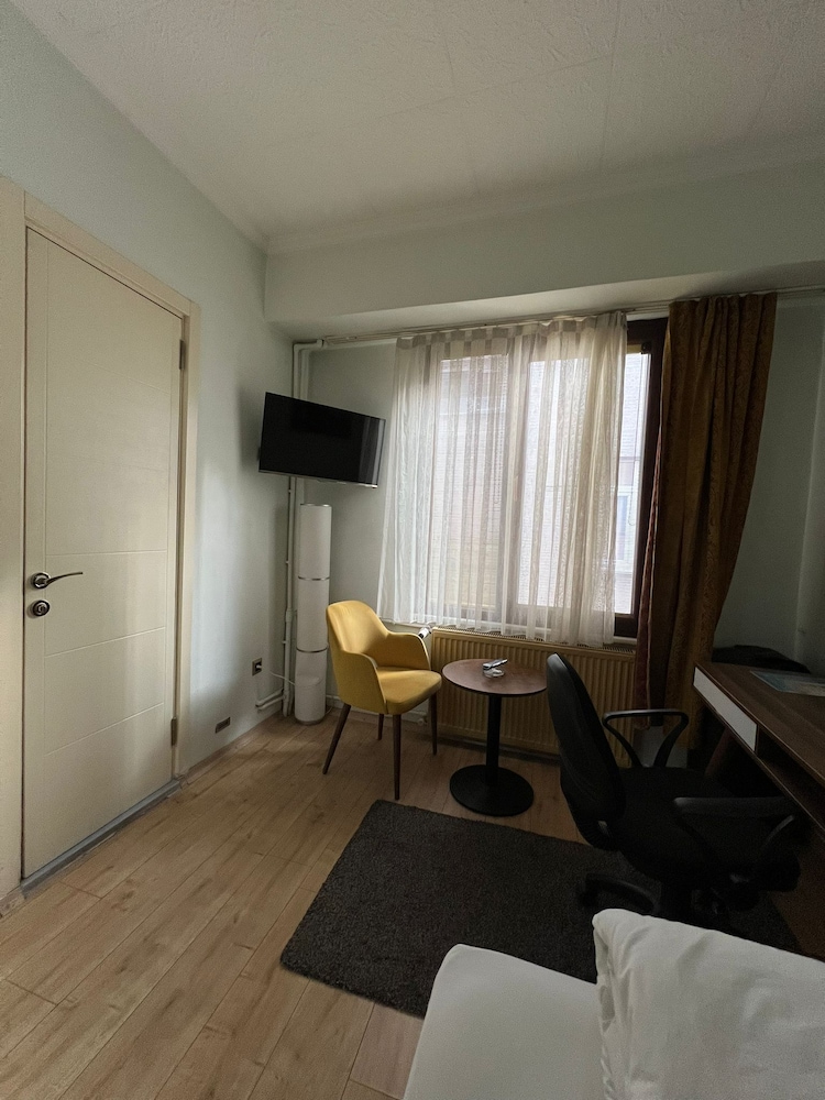 غرفة بزنس بسرير مزدوج بإطلالة على المدينة، Hotel Torun Istanbul Old City 3/7