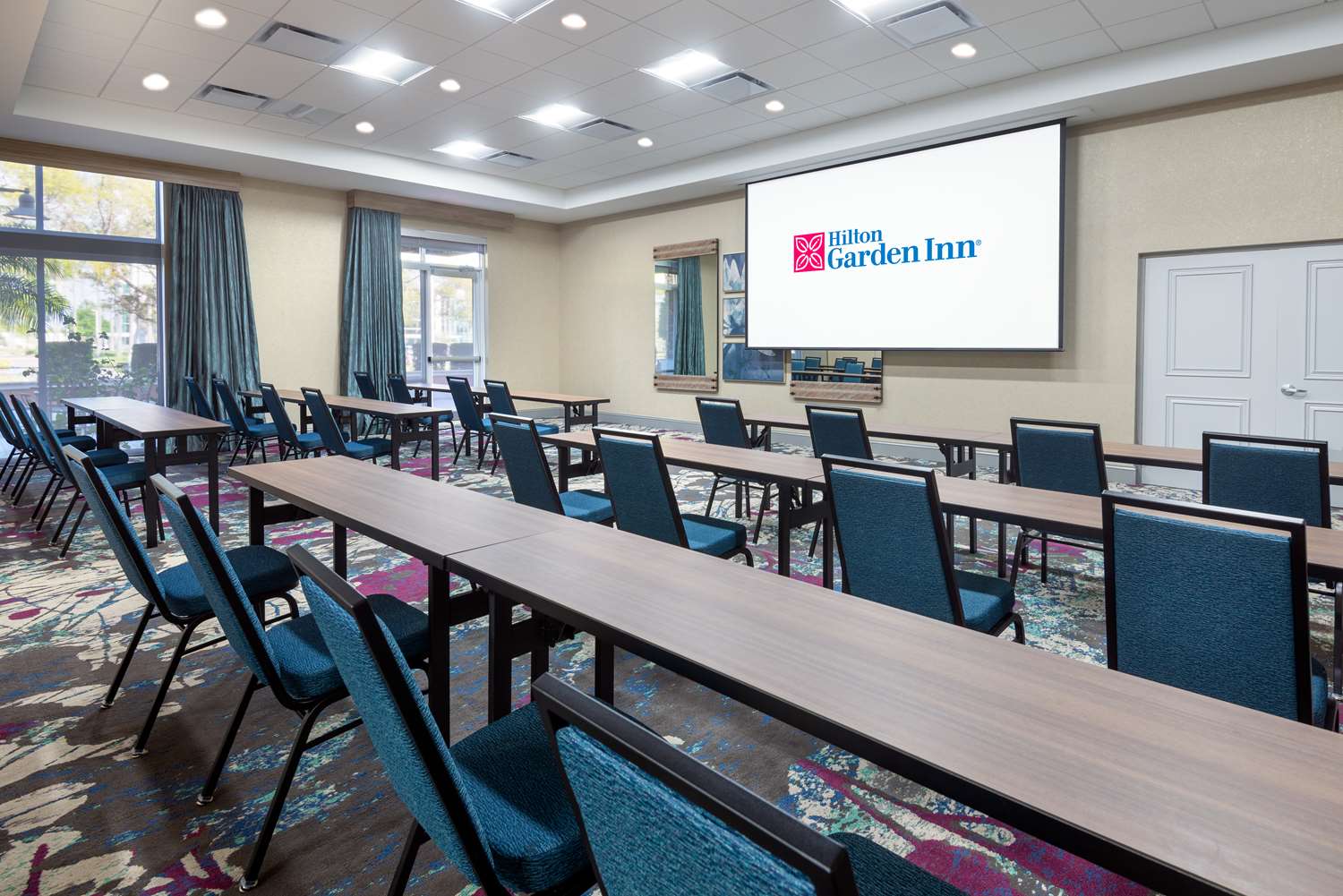 Hilton Garden Inn Tampa Riverview Brandon 45/53