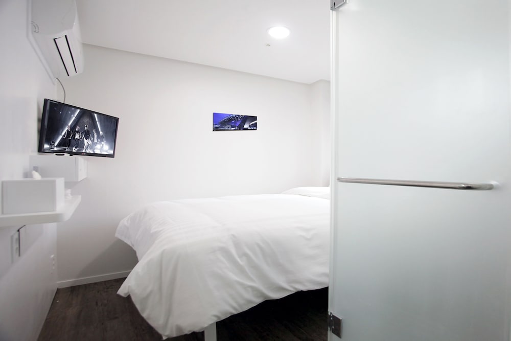 K Pop Hotel Seoul Tower 28/48