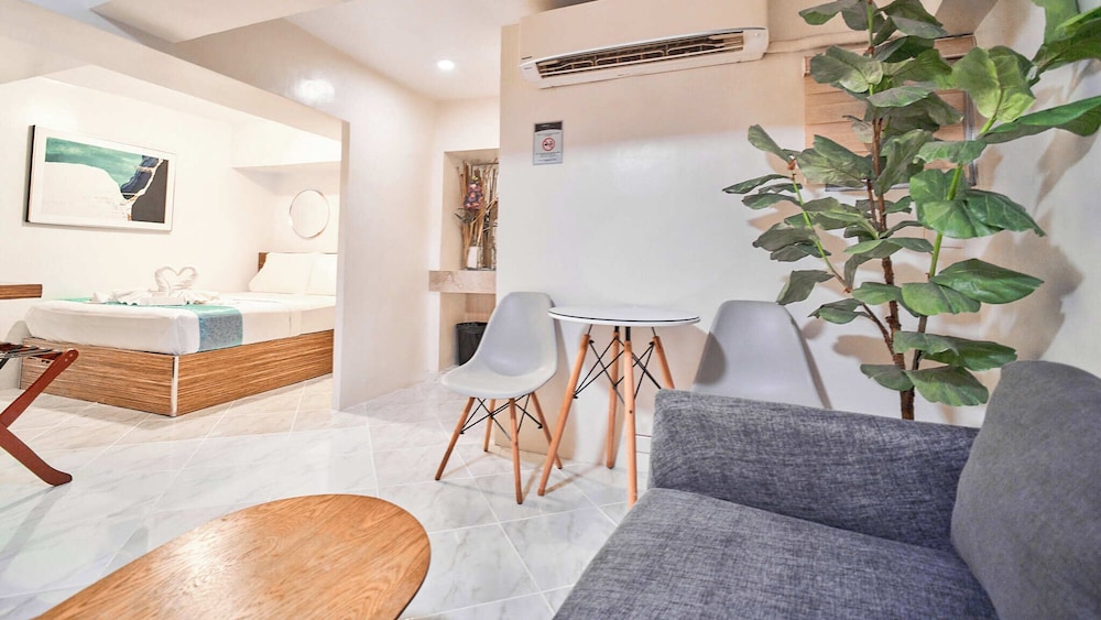 OYO 675 Circuit Hostel 45/50