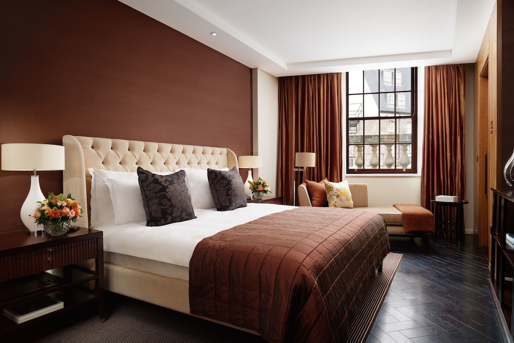 Corinthia Hotel London 12/81