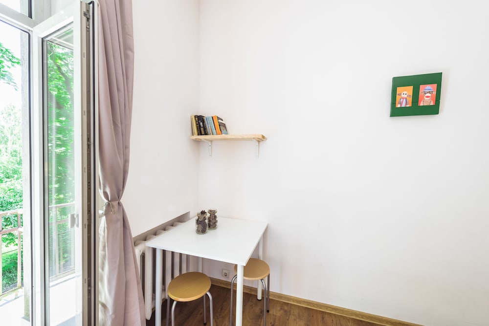 Downtown Forest Hostel & Camping 42/50