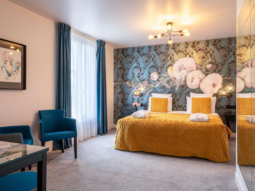 Mercure Paris Saint Cloud Hippodrome 51/69