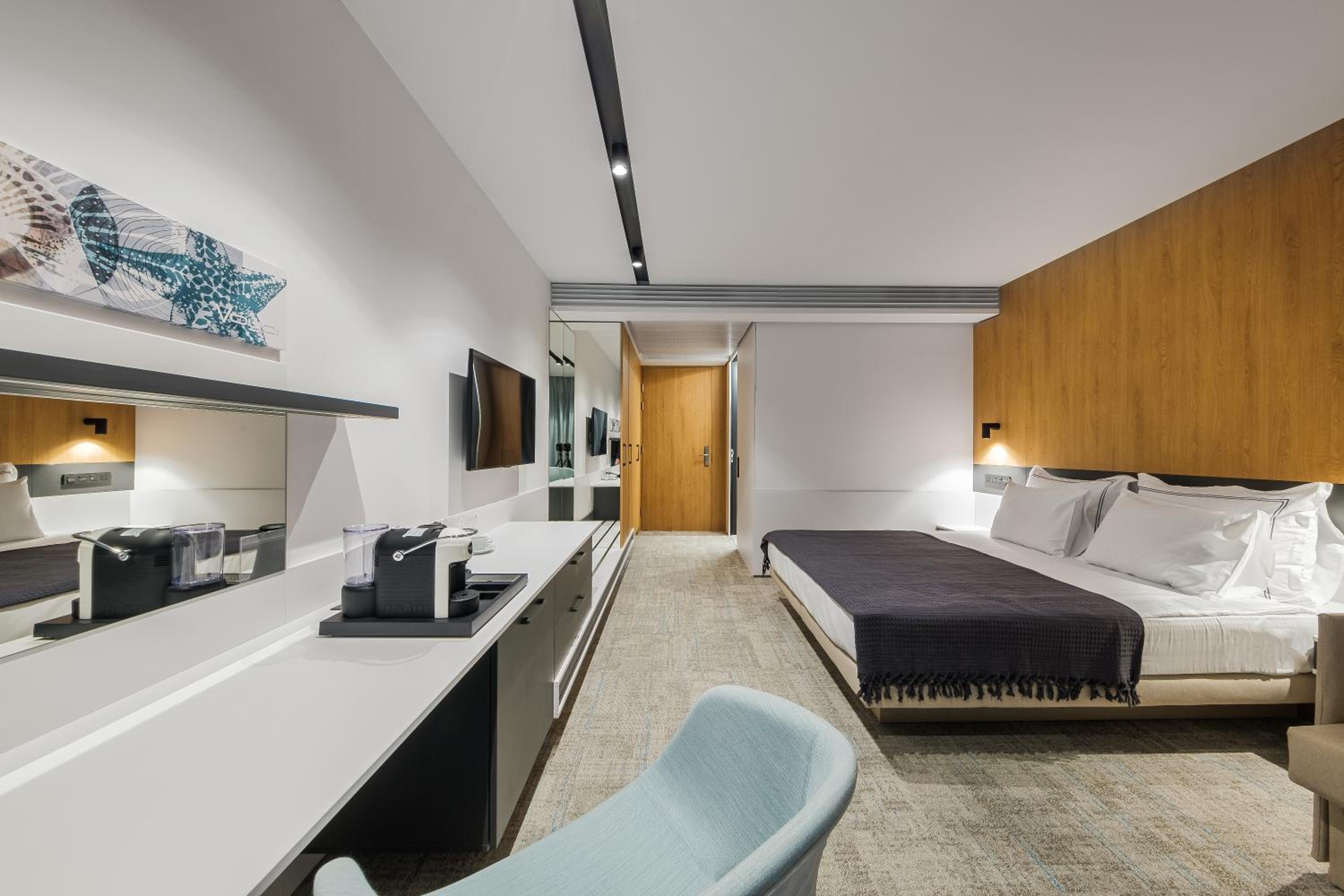 Voya beach resort 11/50