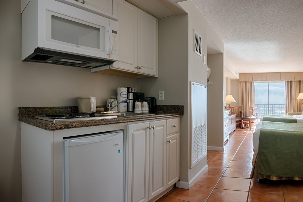 Tidelands Caribbean Hotel and Suites 14/62