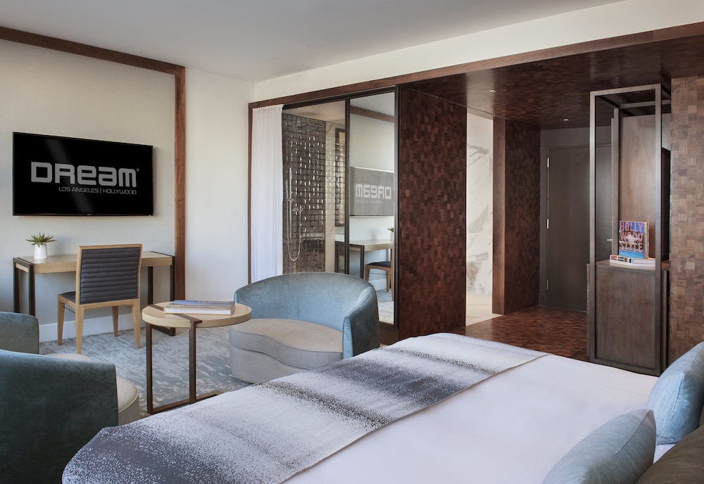 Dream Hollywood Hotel 27/76