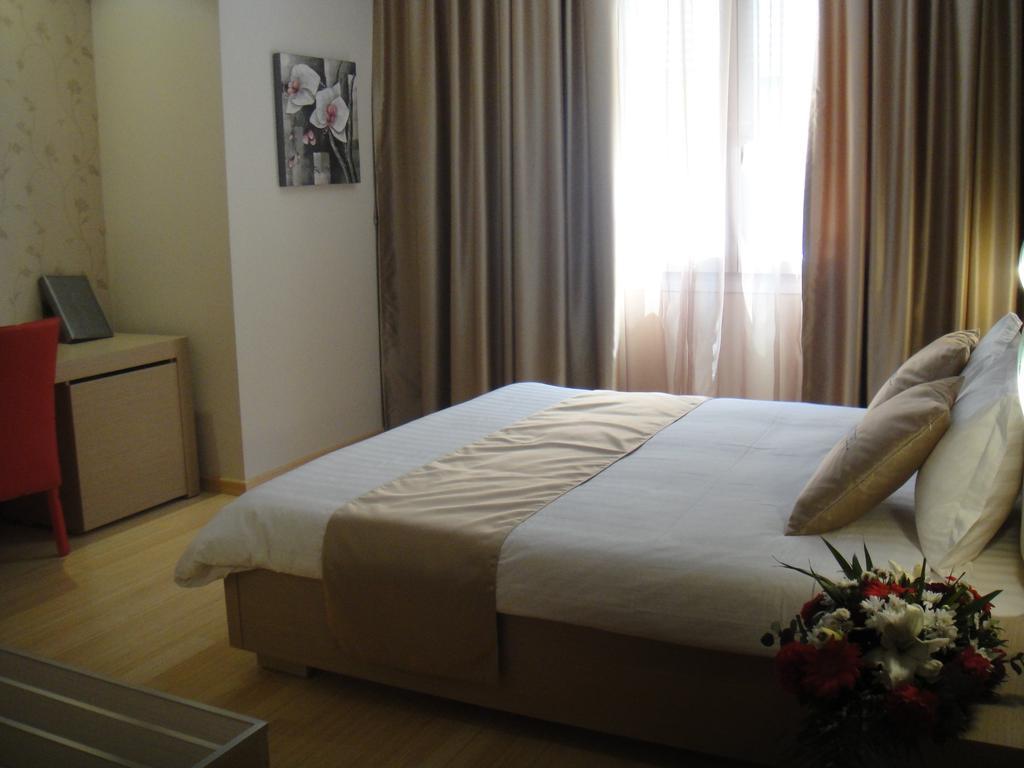 Sky 2 Hotel 22/38