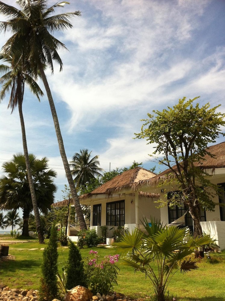 Laemsing Whitehouse Resort 45/49