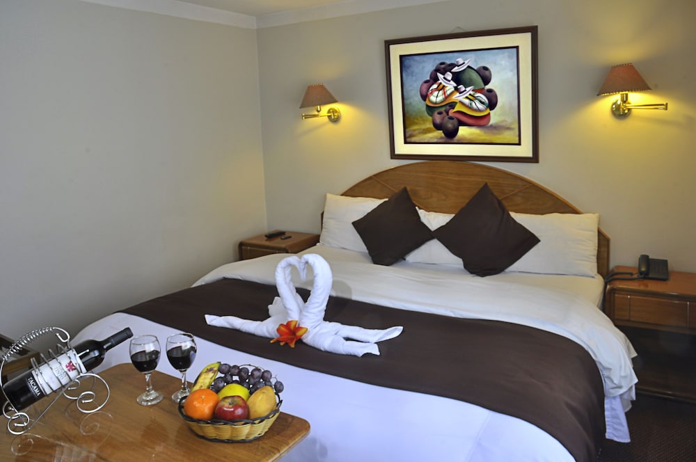 Hotel Balsa Inn 12/51