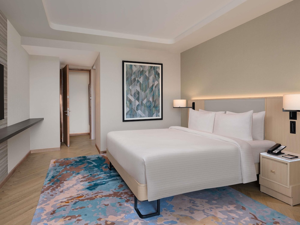Novotel New Delhi City Centre 5/50