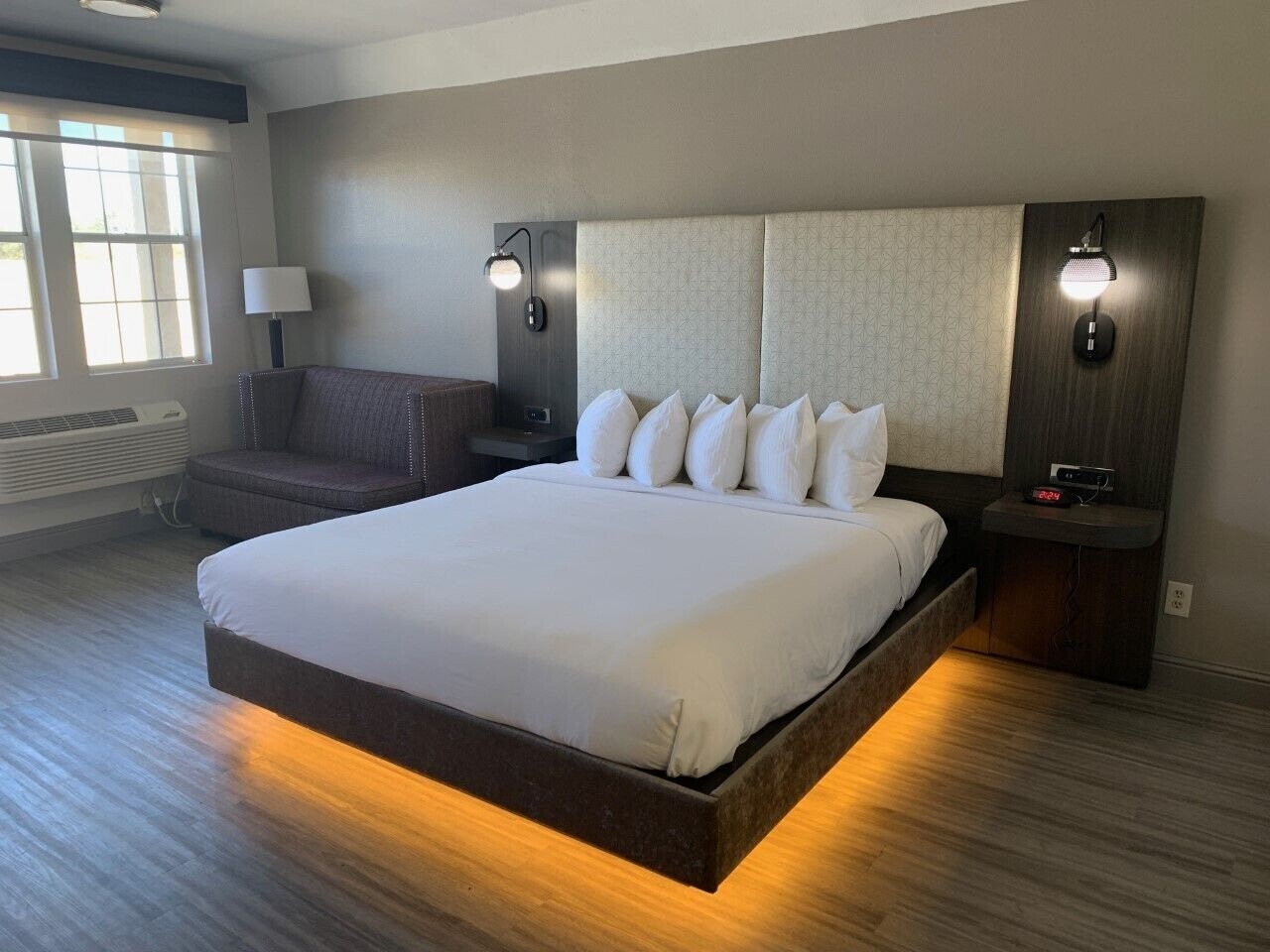 Standard, King Bed, Accessible, Best Western Marina State Beach 3/8
