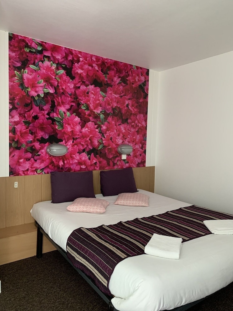 Fasthotel Orleans Sud 12/72