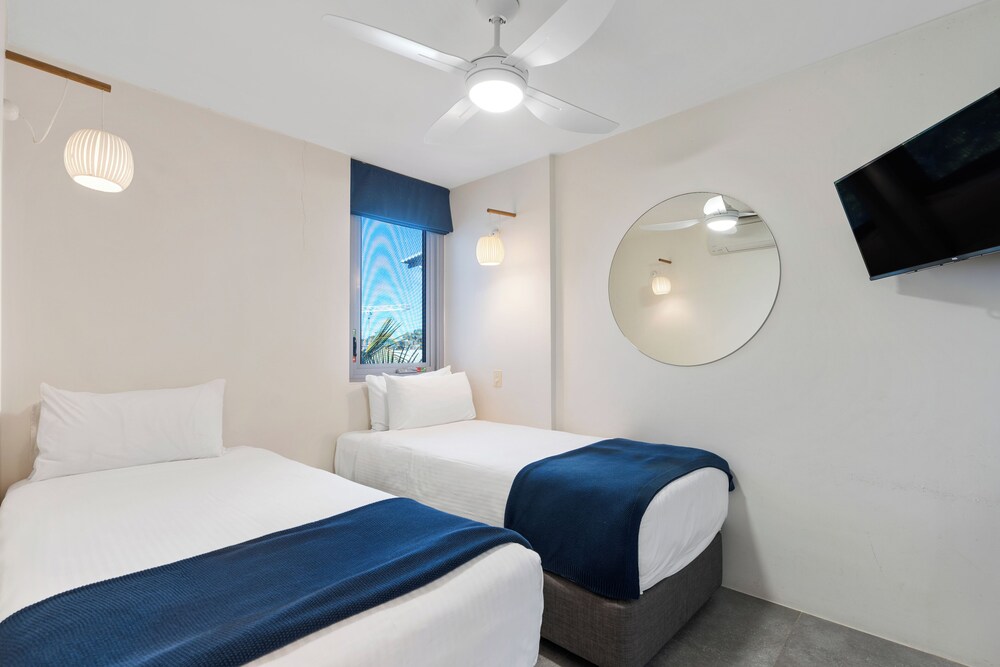 2 Bedrooms, Superior, Apartment, Queen and Twin Beds