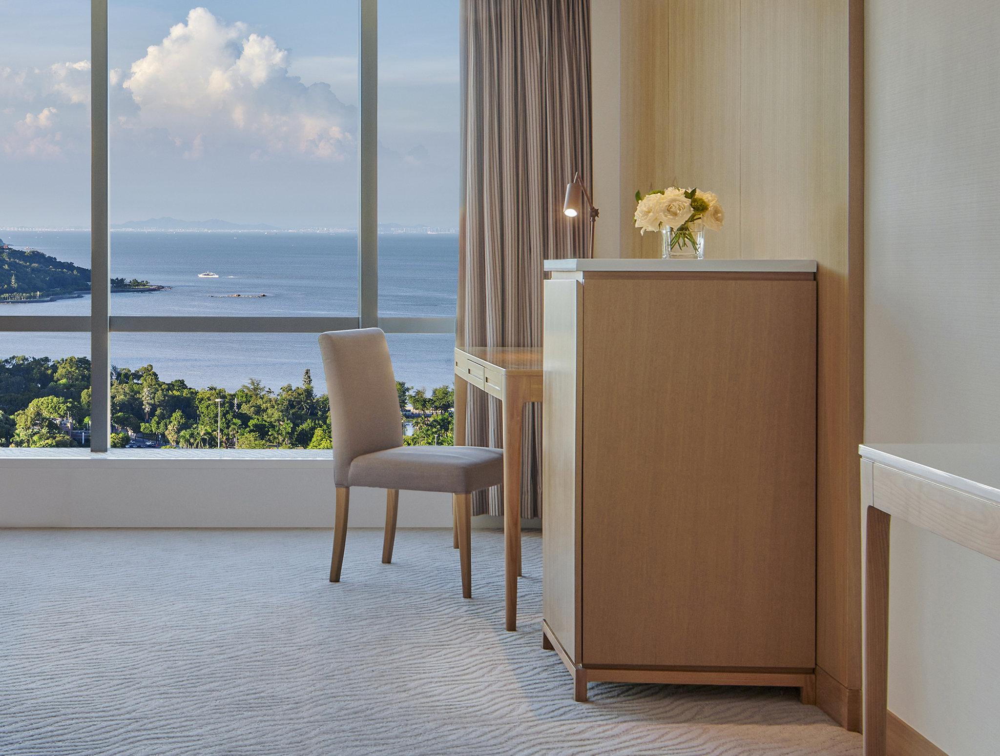 Crowne Plaza Zhuhai City Center 10/78