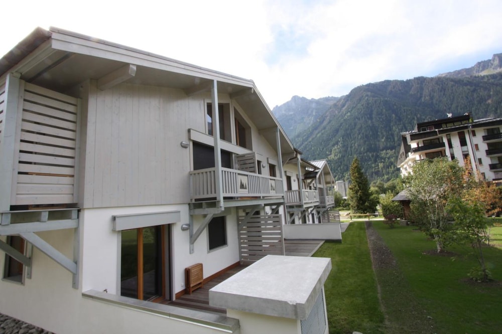 Les Lanchers Hotel Restaurant 4/50
