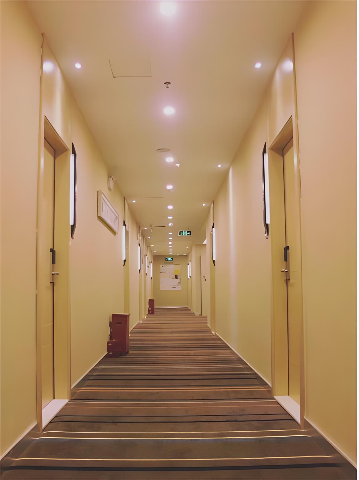 City Comfort Inn Haikou East High Speed Railway Station 65/72
