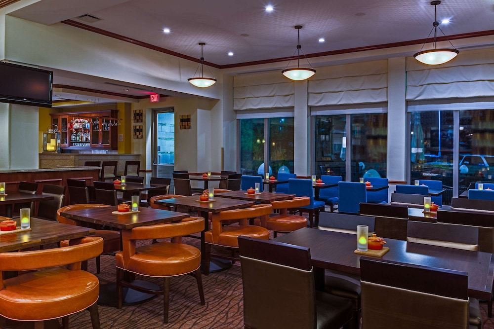 Hilton Garden Inn Cleveland Airport 17/28
