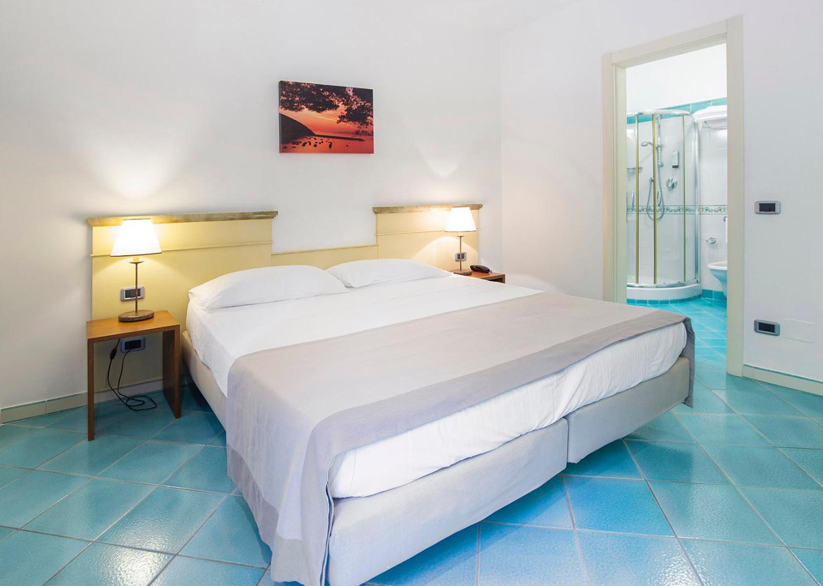 غرفة ثلاثية، Hotel La Torre 5/10
