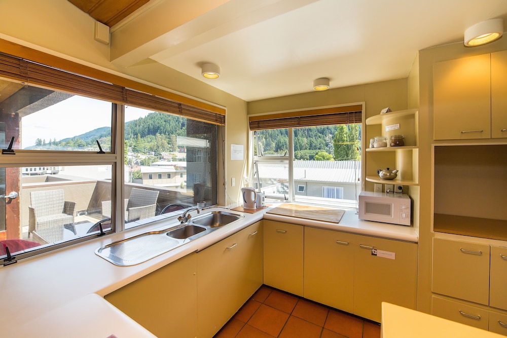 Tahuna Pod Hostel 47/50